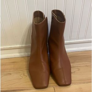 Paolo Leather Booties